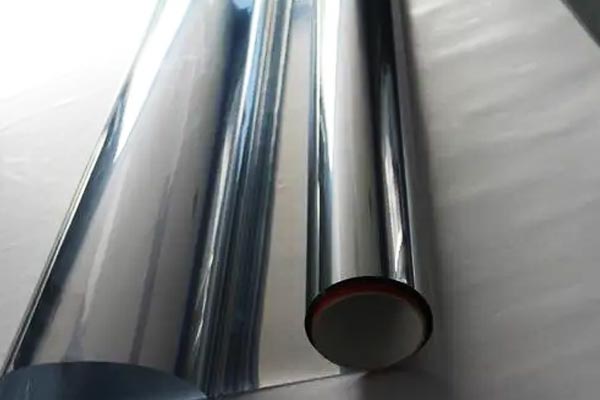 金屬表面的薄膜用激光可以切割嗎？不會(huì)燒糊嗎？(圖1)