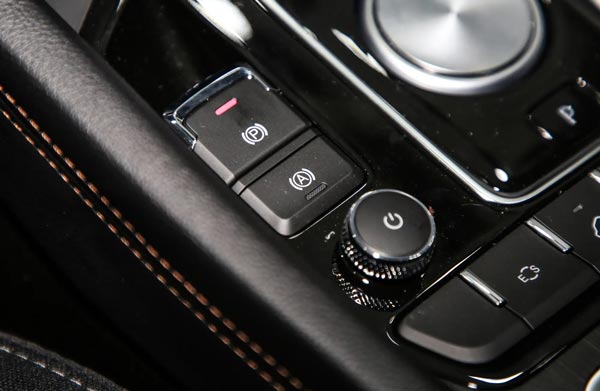 汽車標(biāo)識(shí)logo都是如何進(jìn)行打標(biāo)的？答案是用激光打標(biāo)機(jī)！(圖3)