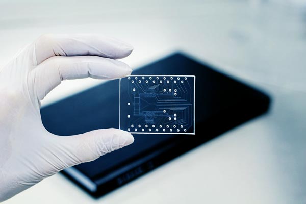 微流體芯片以和復雜氣流道的鍵合方案??塑料激光焊接(圖2)