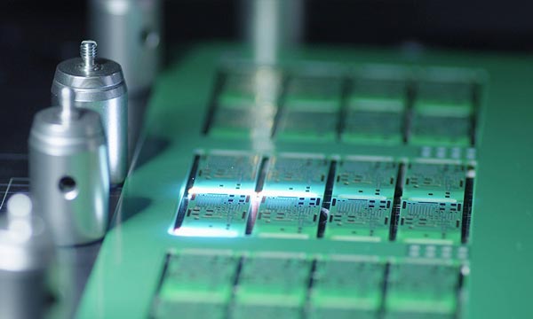 使用紫外激光切割機的功率真的越大越好嗎？