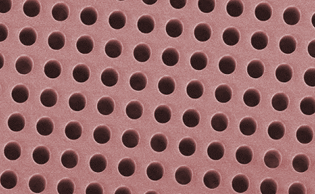 激光打孔在薄膜加工中的精度、效率與局限性探討